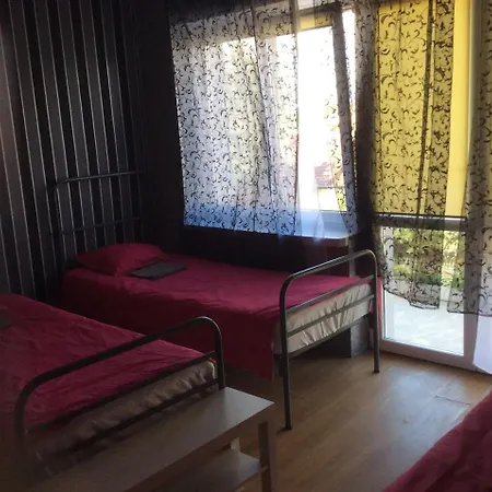 Comeinn Hostel *