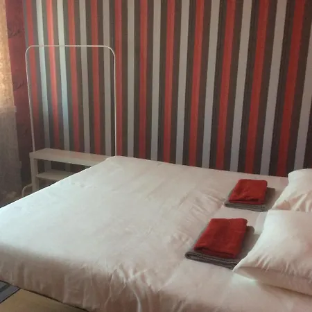 Hostel Comeinn *